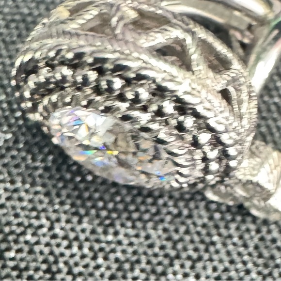 vintage stunning tear drop Judith Ripka .925 silver and cz earrings never worn - Picture 6 of 6